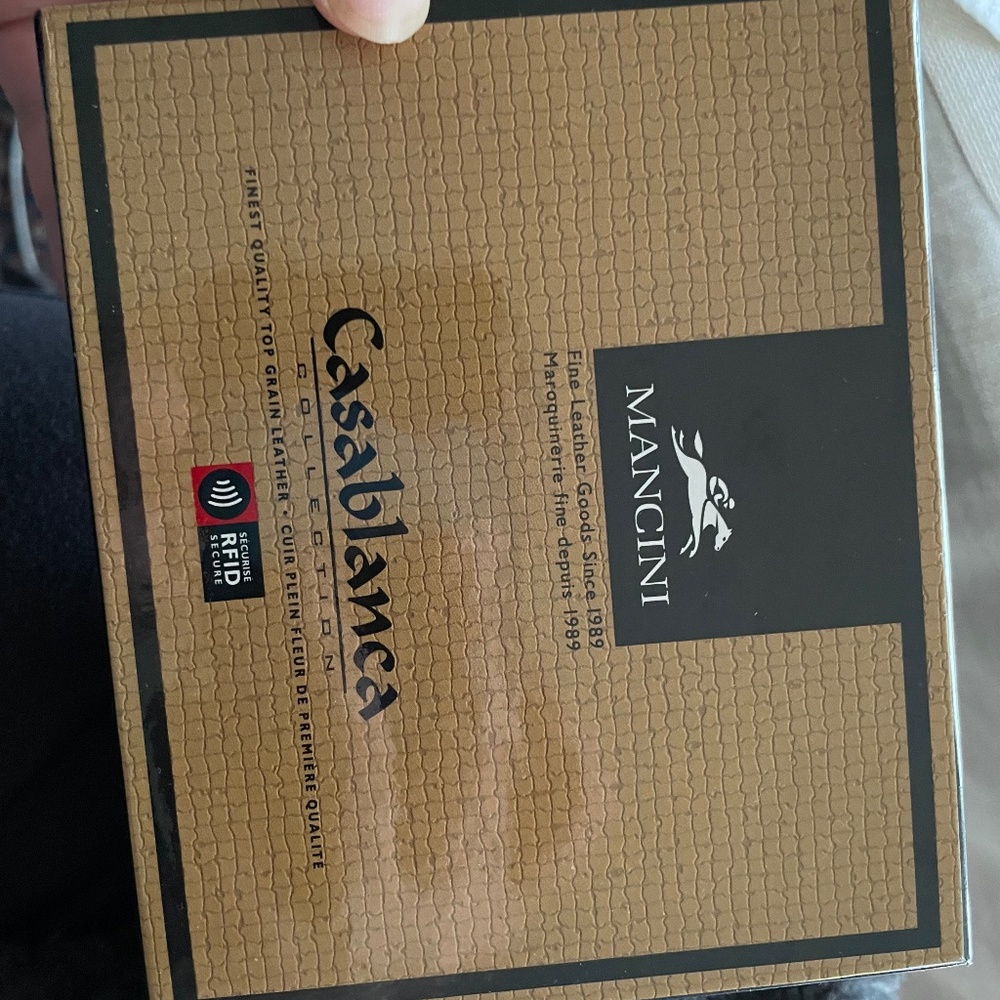 Brown leather wallet with coin pocket